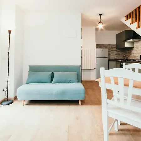 Re - Lakeside L&b Apartment *