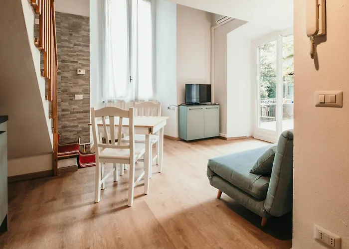 Apartment Re - Lakeside L&b