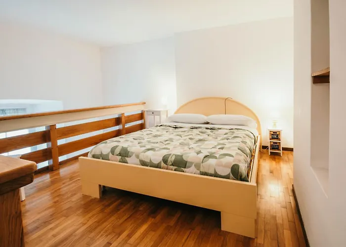 Re - Lakeside L&b Apartamento *